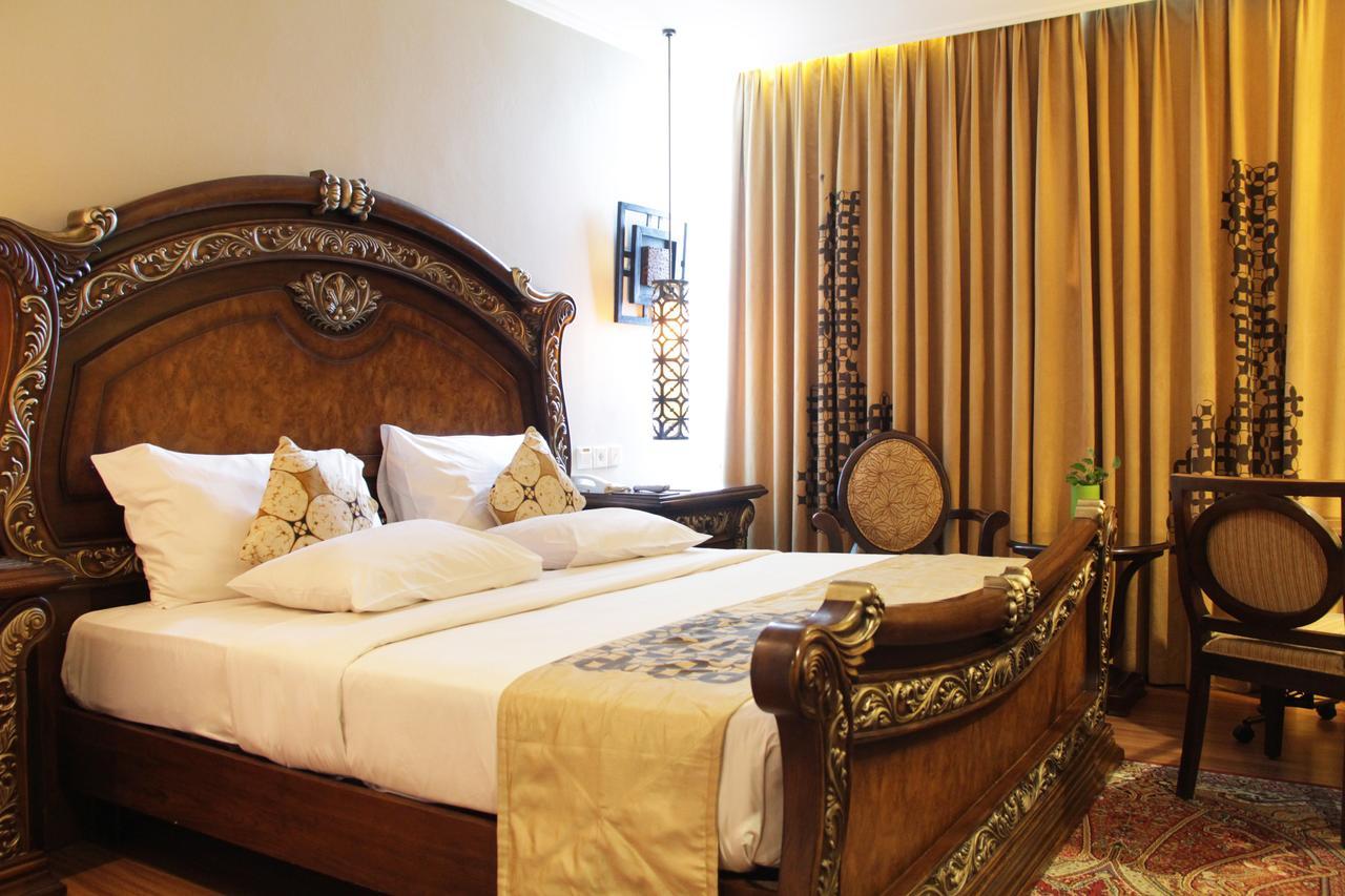 The Royal Surakarta Heritage - Handwritten Collection Kültér fotó
